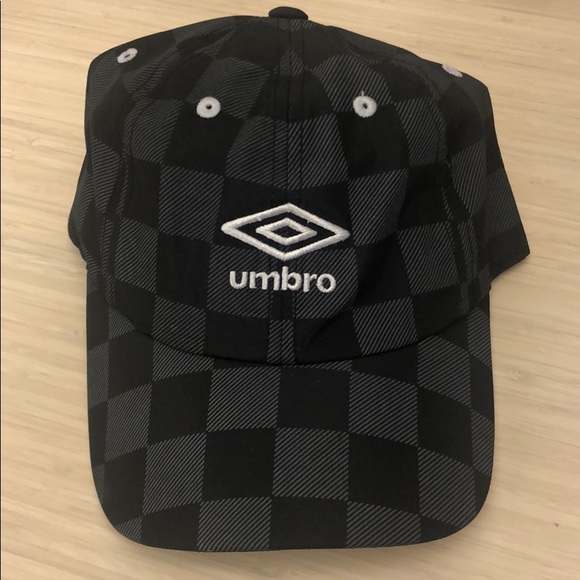 umbro bucket hat
